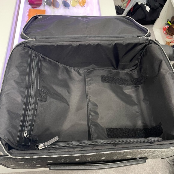 MCM Traveler Cabin Visetos Trolley Suitcase - Picture 9 of 13